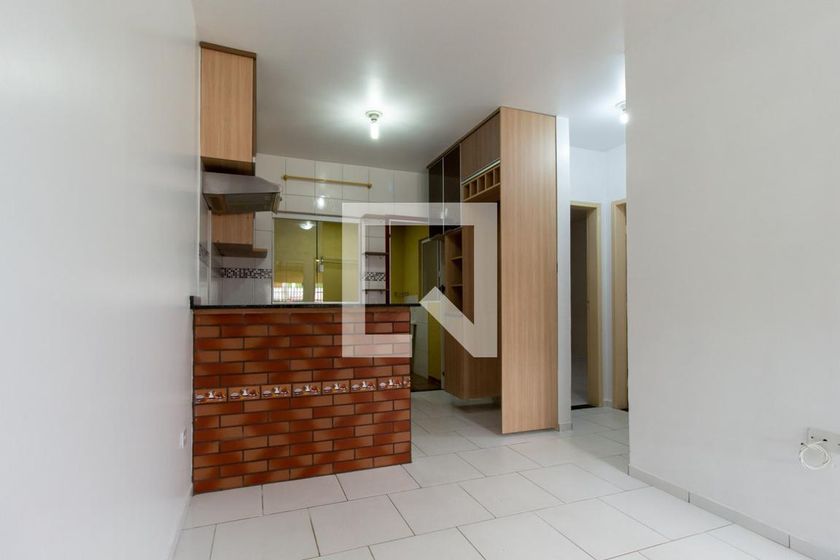 Foto 4 de Casa com 2 Quartos para alugar, 44m² em Campo de Santana, Curitiba