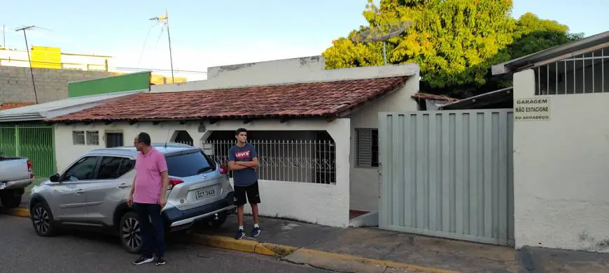 Foto 4 de Casa com 2 Quartos para alugar, 60m² em Campo Velho, Cuiabá