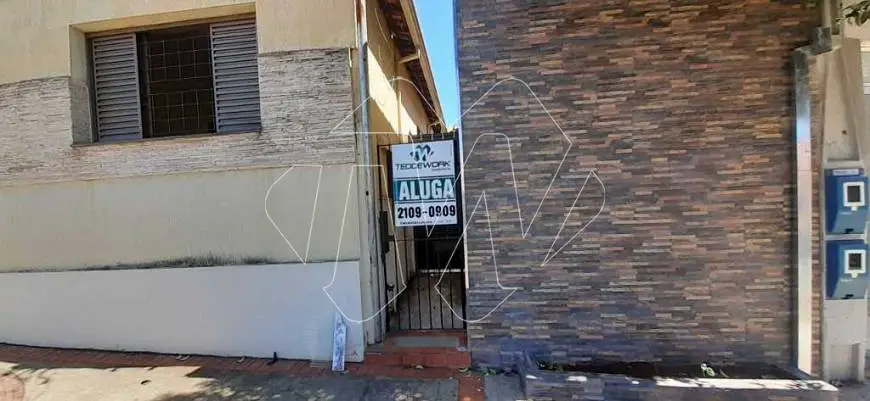 Foto 1 de Casa com 2 Quartos para alugar, 51m² em Centro, Araraquara