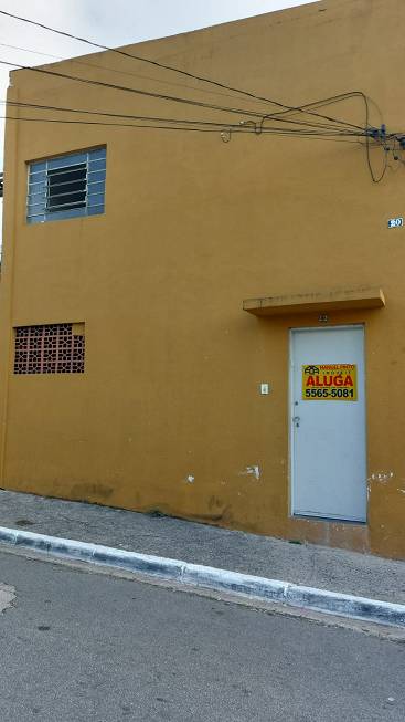Foto 1 de Casa com 2 Quartos para alugar, 50m² em Cidade Domitila, São Paulo