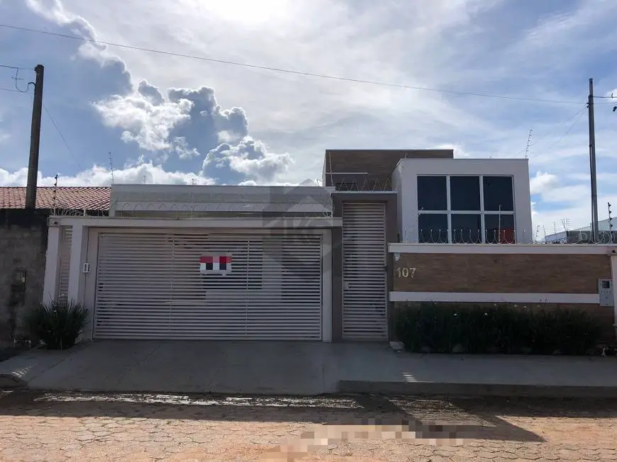 Foto 1 de Casa com 2 Quartos à venda, 177m² em Colina Park I, Ji Paraná