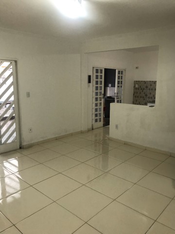 Foto 1 de Casa com 2 Quartos para alugar, 100m² em Conjunto Residencial Galo Branco, São José dos Campos