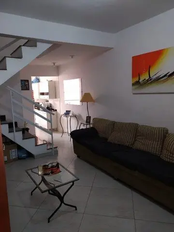 Foto 1 de Casa com 2 Quartos à venda, 60m² em Cosmos, Rio de Janeiro