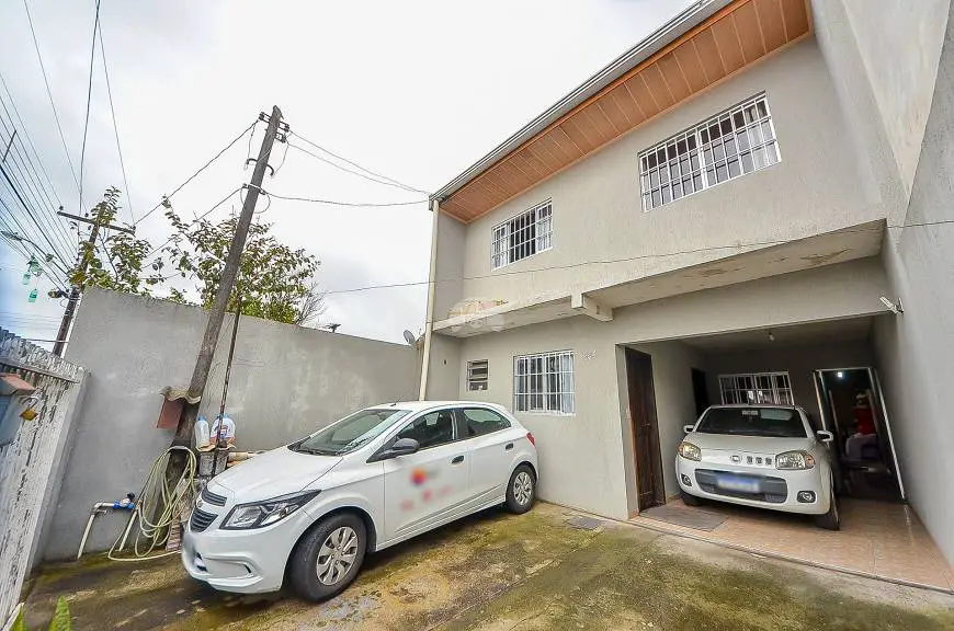 Foto 1 de Casa com 2 Quartos à venda, 140m² em Fanny, Curitiba
