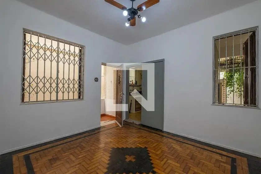Foto 1 de Casa com 2 Quartos para alugar, 71m² em Grajaú, Rio de Janeiro