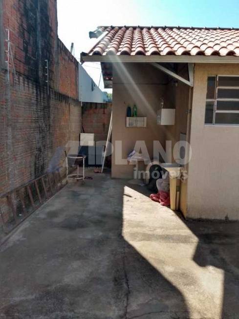 Foto 5 de Casa com 2 Quartos para alugar, 60m² em Jardim Araucária, São Carlos