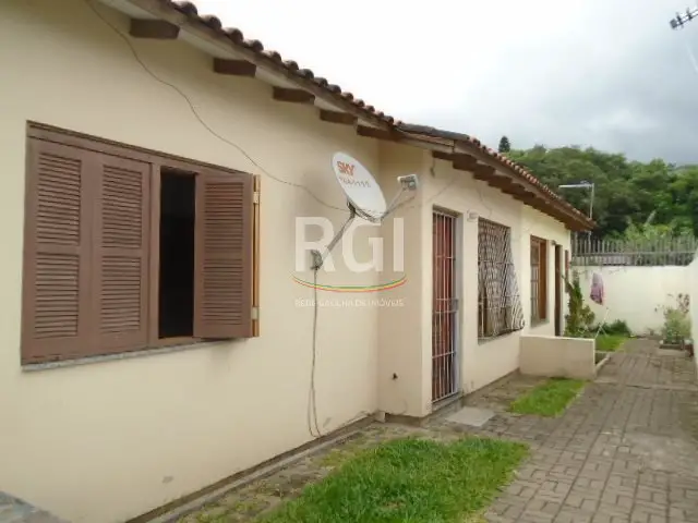 Foto 1 de Casa com 2 Quartos à venda, 79m² em Jardim Betania, Cachoeirinha