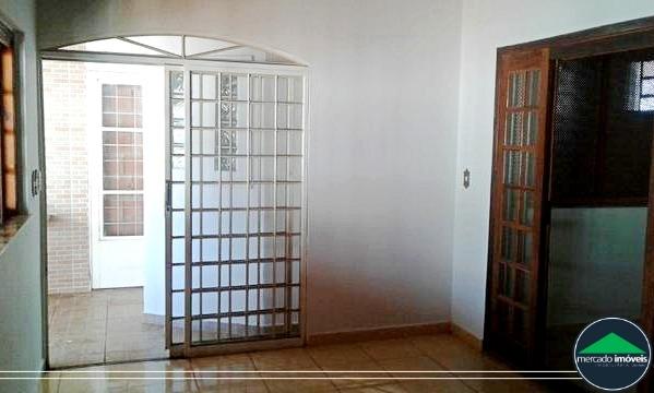 Foto 5 de Casa com 2 Quartos à venda, 140m² em , Jardinópolis