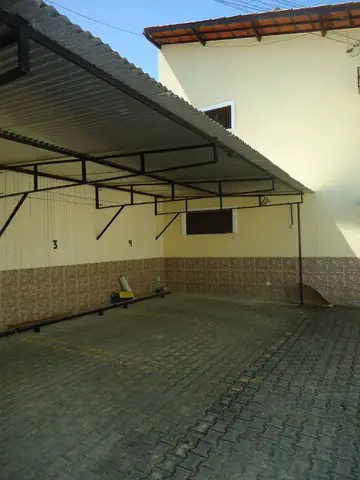 Foto 2 de Casa com 2 Quartos para alugar, 50m² em Lagoa Redonda, Fortaleza