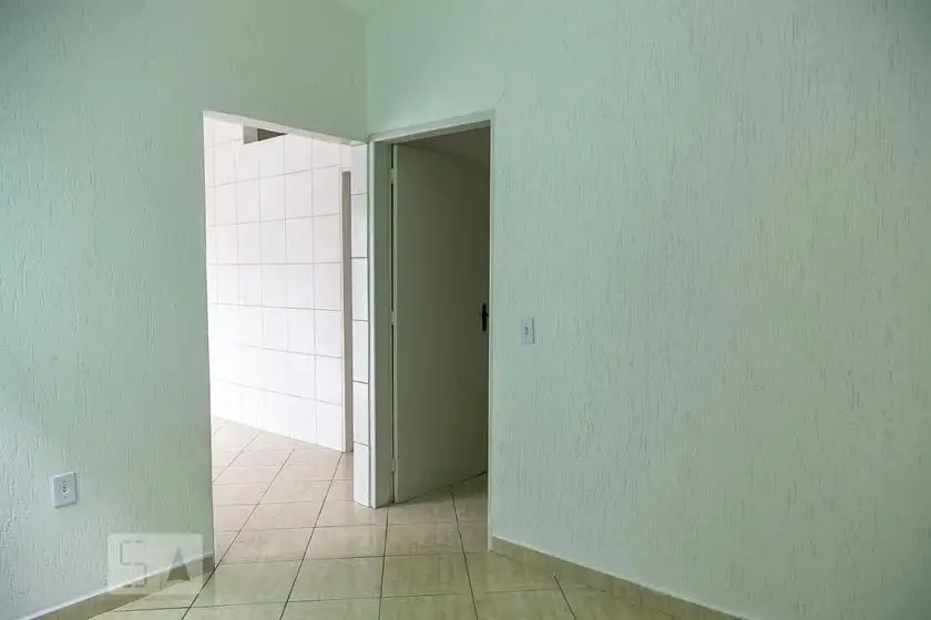 Foto 1 de Casa com 2 Quartos para alugar, 50m² em Mikail II, Guarulhos