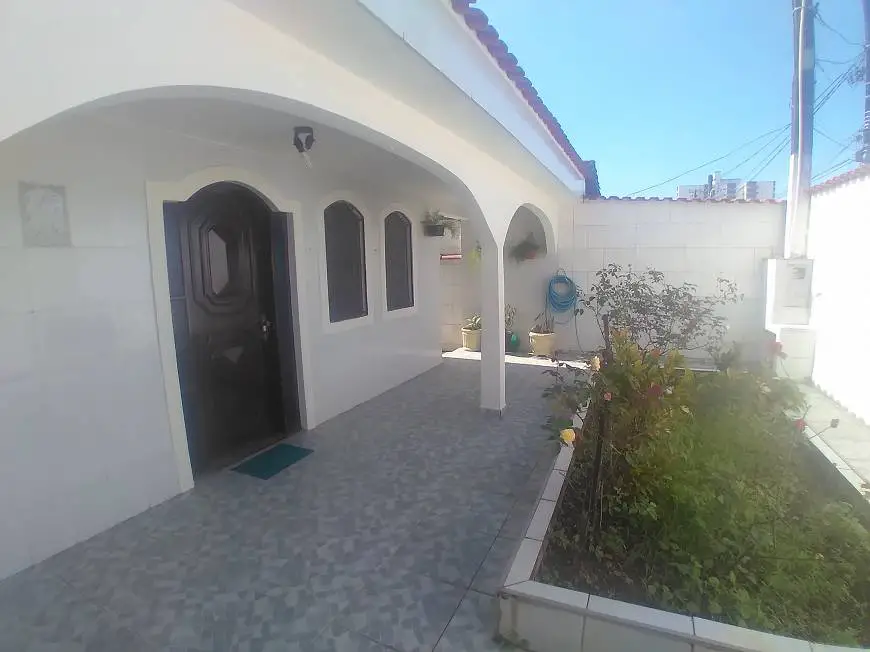 Foto 4 de Casa com 2 Quartos à venda, 140m² em Mirim, Praia Grande