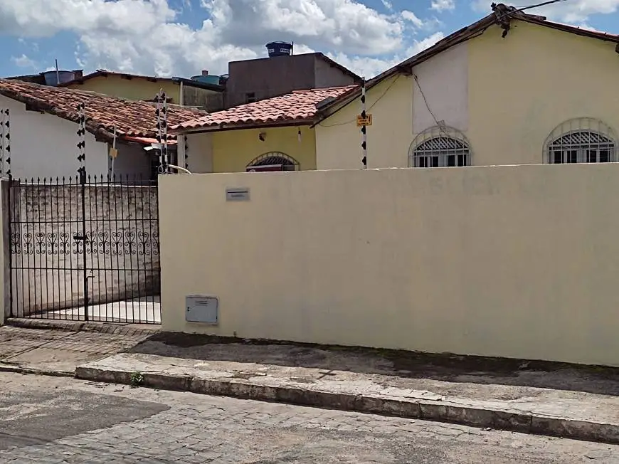 Foto 2 de Casa com 2 Quartos à venda, 200m² em Nova, Feira de Santana