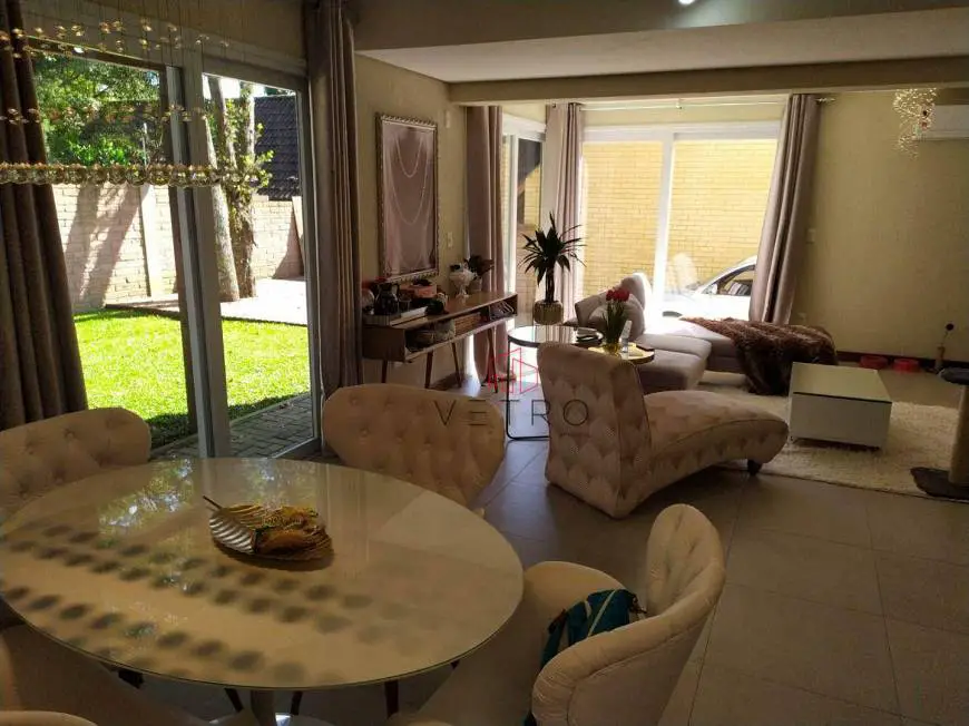 Foto 4 de Casa com 2 Quartos à venda, 124m² em Parque das Hortênsias, Canela