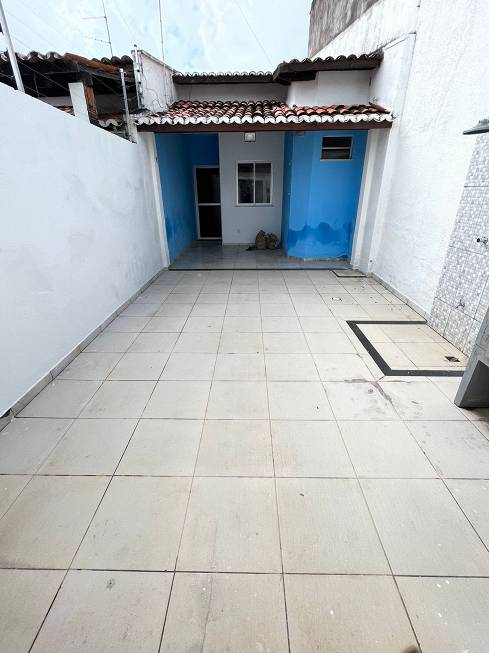 Foto 1 de Casa com 2 Quartos para alugar, 70m² em Prefeito José Walter, Fortaleza