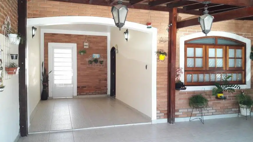 Foto 1 de Casa com 2 Quartos à venda, 136m² em Real Parque, Campinas