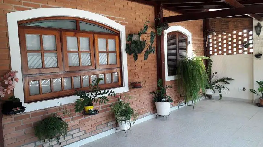 Foto 3 de Casa com 2 Quartos à venda, 136m² em Real Parque, Campinas
