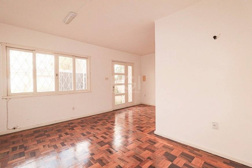 Foto 5 de Casa com 2 Quartos à venda, 219m² em Rio Branco, Porto Alegre