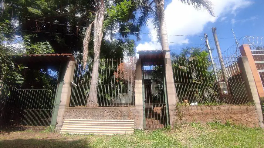 Foto 2 de Casa com 2 Quartos à venda, 70m² em Santa Fé, Porto Alegre
