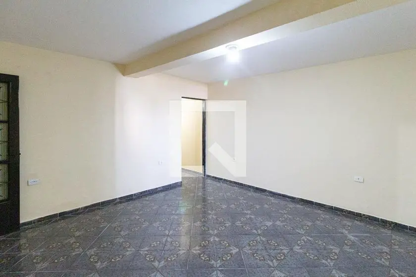 Foto 3 de Casa com 2 Quartos para alugar, 150m² em Santa Maria, Osasco