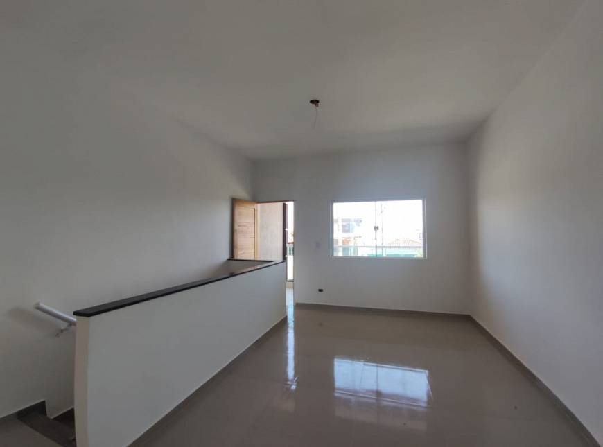 Foto 4 de Casa com 2 Quartos à venda, 76m² em Vicente de Carvalho, Guarujá