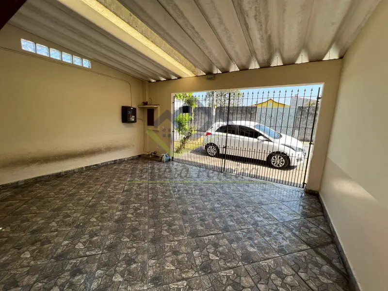 Foto 1 de Casa com 2 Quartos à venda, 81m² em Vila Amorim, Suzano