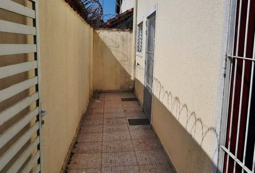 Foto 4 de Casa com 2 Quartos à venda, 60m² em Vila Assunção, Praia Grande