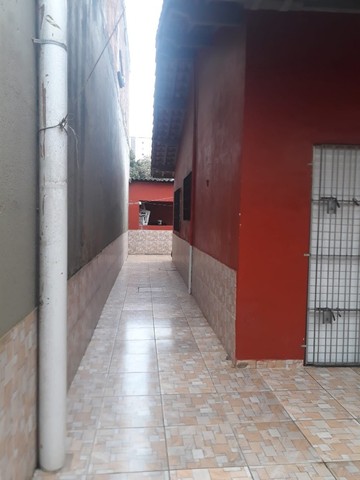 Foto 3 de Casa com 2 Quartos à venda, 80m² em Vila Atlântica, Mongaguá