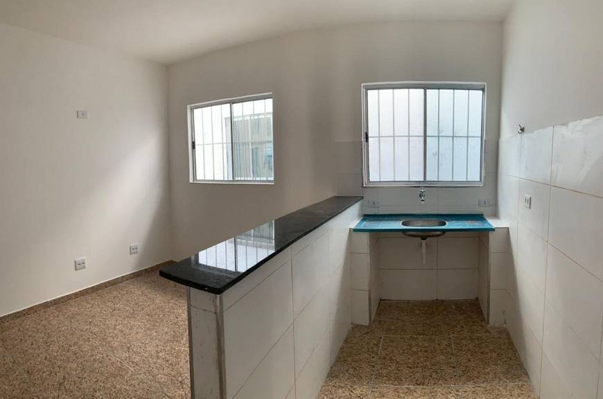 Foto 2 de Casa com 2 Quartos para alugar, 80m² em Vila Campestre, São Paulo