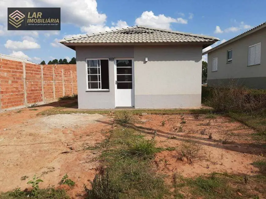 Foto 2 de Casa com 2 Quartos para alugar, 45m² em Vila Formosa Rubiao Junior, Botucatu