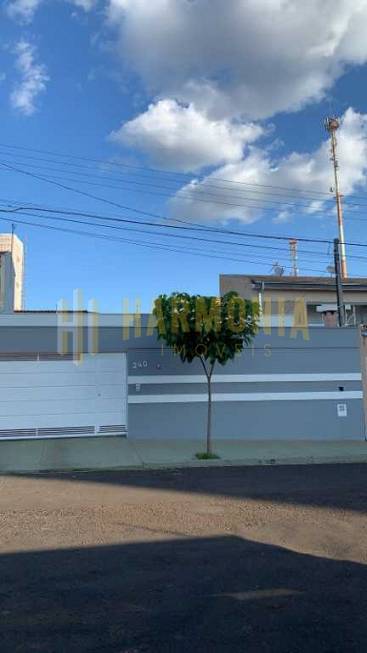 Foto 1 de Casa com 2 Quartos para alugar, 90m² em Vila Girassol, Araraquara
