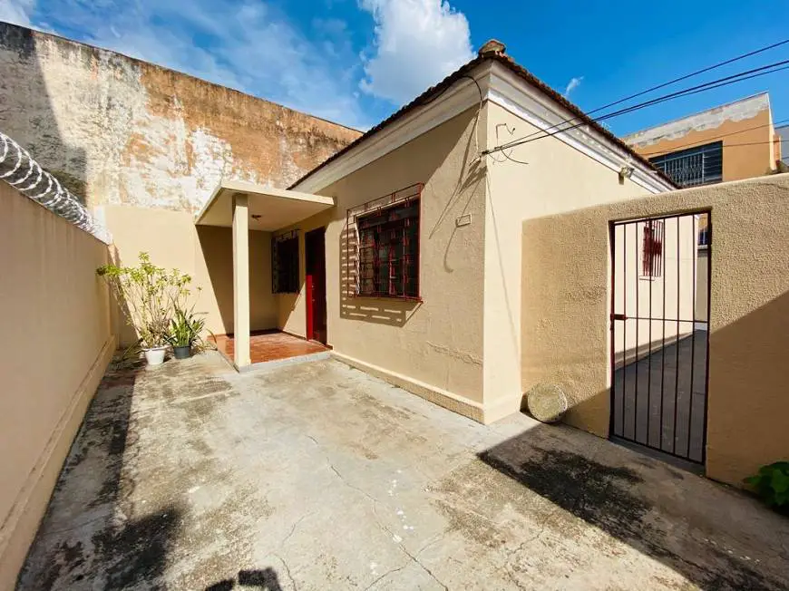 Foto 2 de Casa com 2 Quartos para alugar, 60m² em Vila Gloria, Campo Grande