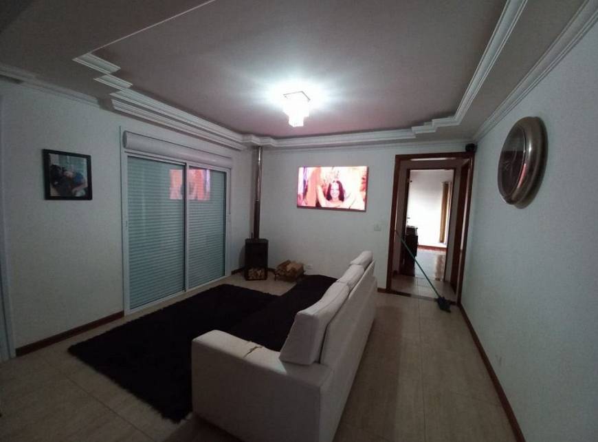 Foto 1 de Casa com 2 Quartos para alugar, 100m² em Vila inglesa, Campos do Jordão