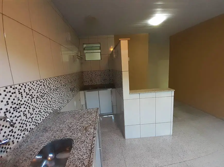 Foto 3 de Casa com 2 Quartos para alugar, 50m² em Vila Nova Vista, Sabará