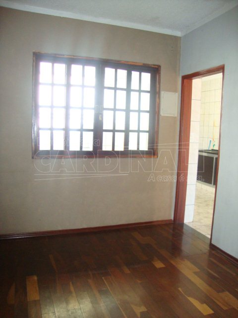 Foto 5 de Casa com 2 Quartos para alugar, 70m² em Vila Prado, São Carlos