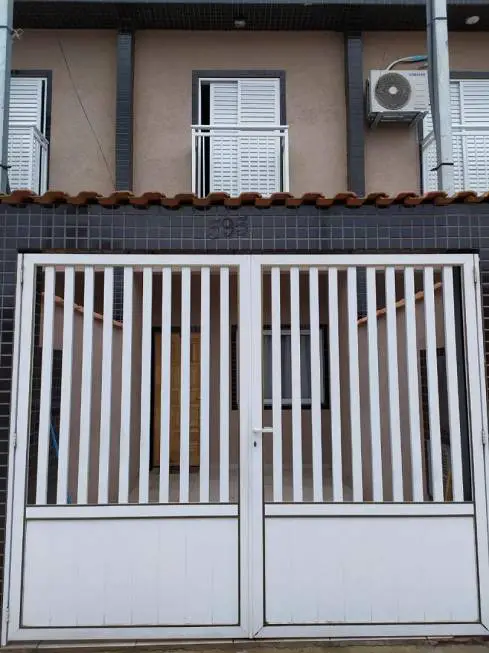 Foto 1 de Casa com 2 Quartos à venda, 53m² em Vila Sonia, Praia Grande