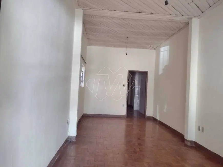 Foto 3 de Casa com 2 Quartos para alugar, 39m² em Vila Xavier, Araraquara