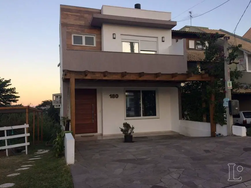 Foto 1 de Casa com 3 Quartos à venda, 156m² em Aberta dos Morros, Porto Alegre