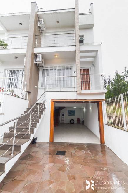 Foto 1 de Casa com 3 Quartos à venda, 250m² em Aberta dos Morros, Porto Alegre