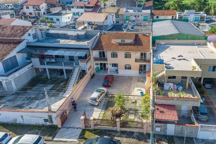 Foto 1 de Casa com 3 Quartos à venda, 255m² em Ariribá, Balneário Camboriú