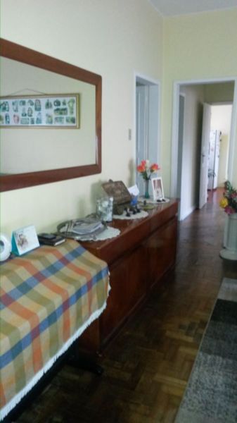 Foto 3 de Casa com 3 Quartos à venda, 216m² em Azenha, Porto Alegre