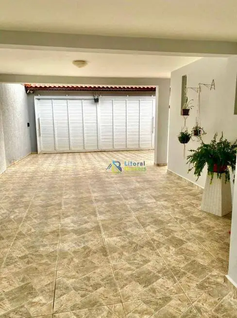 Foto 4 de Casa com 3 Quartos à venda, 360m² em Balneario Florida, Praia Grande