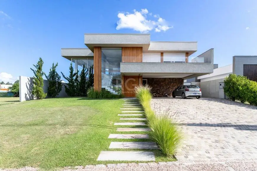 Foto 1 de Casa com 3 Quartos à venda, 380m² em Belém Novo, Porto Alegre