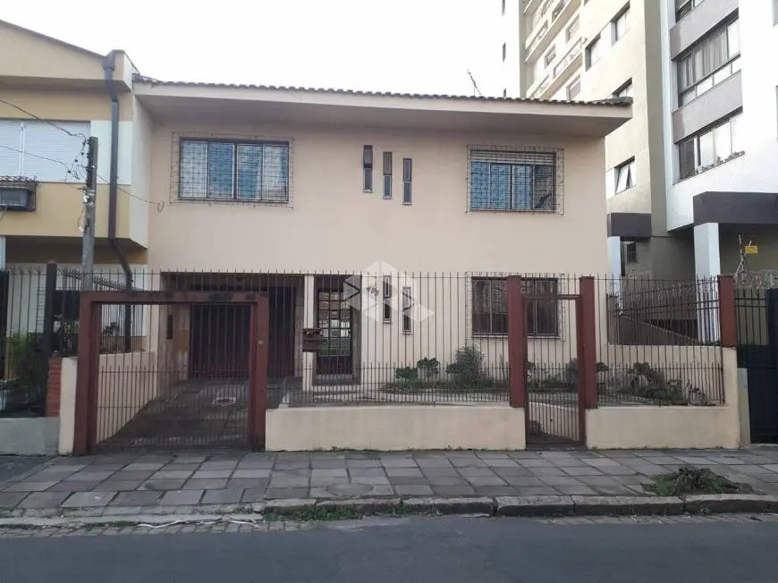 Foto 1 de Casa com 3 Quartos à venda, 230m² em Boa Vista, Porto Alegre