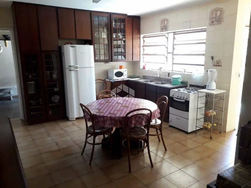 Foto 2 de Casa com 3 Quartos à venda, 230m² em Boa Vista, Porto Alegre