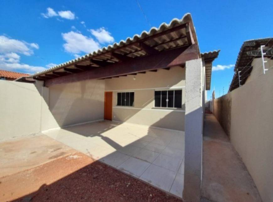 Foto 1 de Casa com 3 Quartos à venda, 225m² em Calumbi, Feira de Santana