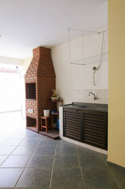 Foto 4 de Casa com 3 Quartos à venda, 207m² em Camilópolis, Santo André