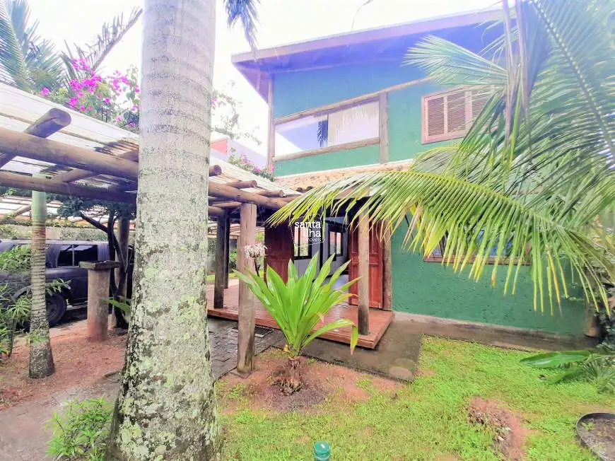 Foto 1 de Casa com 3 Quartos para alugar, 130m² em Campeche, Florianópolis