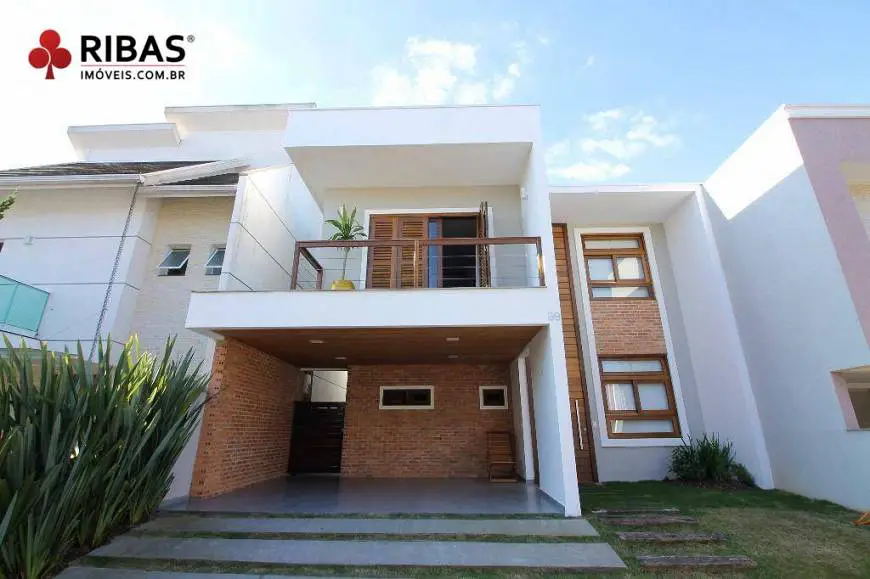 Foto 1 de Casa com 3 Quartos para venda ou aluguel, 220m² em Campo Comprido, Curitiba