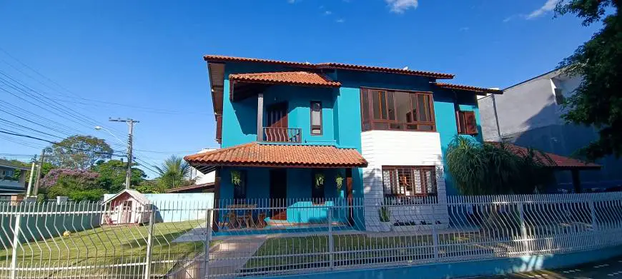 Foto 2 de Casa com 3 Quartos à venda, 192m² em Canasvieiras, Florianópolis