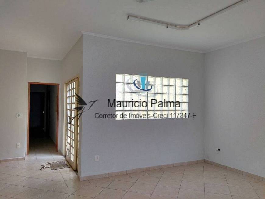 Foto 2 de Casa com 3 Quartos para alugar, 137m² em Centro, Araraquara